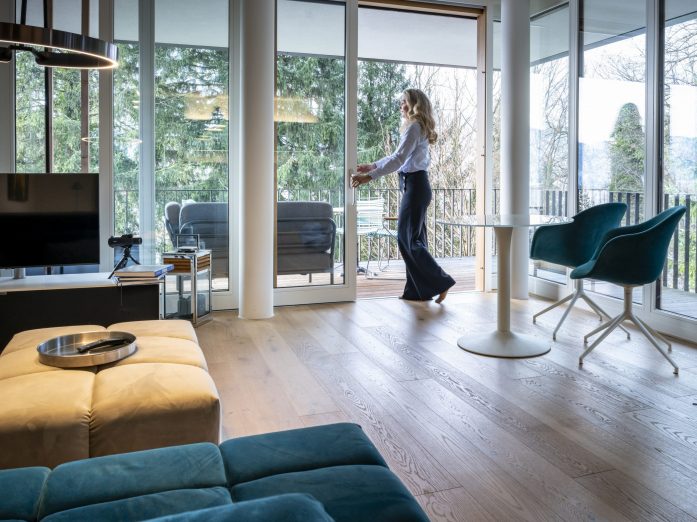 Immobilien Shooting am Tergernsee für Silke Glas. -- Glass Immobilien GmbH & Co. KG - Ringbergstraße 21 83700 Rottach-Egern.  BildautorIn:Robert Forster Beschreibung: Bayern, Deutschland. Fotograf: Robert Forster - www.robert-forster.de --- BildautorIn (c) ROBERT FORSTER Copyright Robert ForsterStadtSchlierseeCopyright(c) Robert Forster Land: Deutschland Inhalt Shooting: Bundesland: Bayern Creator: Ernst Wukits - www.ernst-wukits.de