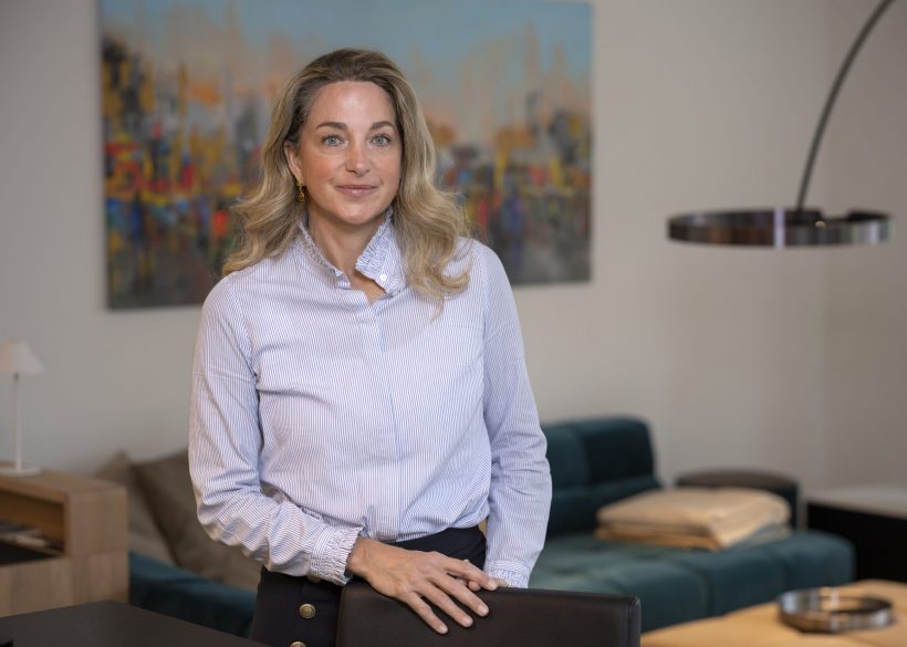 Immobilien Shooting am Tergernsee für Silke Glas. -- Glass Immobilien GmbH & Co. KG - Ringbergstraße 21 83700 Rottach-Egern.  BildautorIn:Robert Forster Beschreibung: Bayern, Deutschland. Fotograf: Robert Forster - www.robert-forster.de --- BildautorIn (c) ROBERT FORSTER Copyright Robert ForsterStadtSchlierseeCopyright(c) Robert Forster Land: Deutschland Inhalt Shooting: Bundesland: Bayern Creator: Ernst Wukits - www.ernst-wukits.de